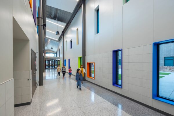 Corridor_McGhee-Elementary-School_Channelview-ISD-1009